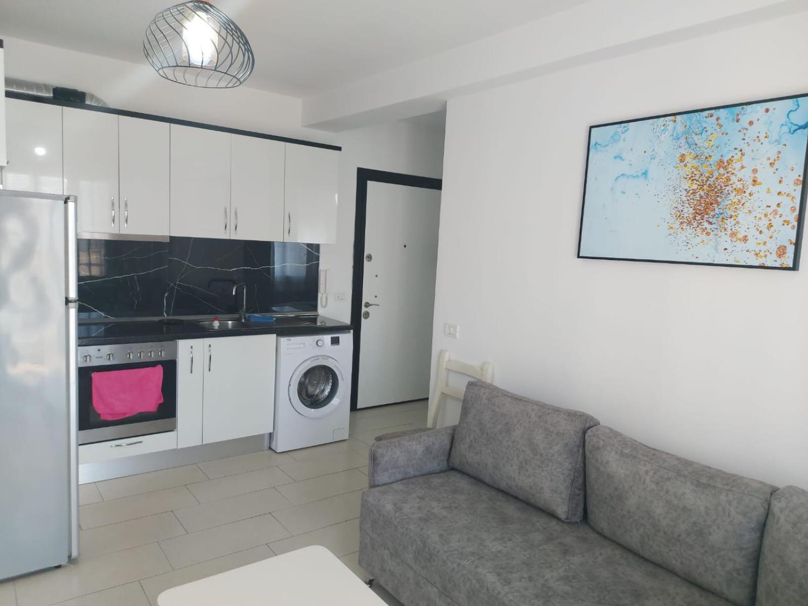Bral Apartment 5 - Beachfront Durrës Buitenkant foto